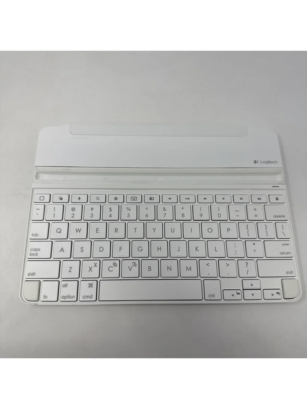 Logitech Wireless Bluetooth Ultra thin Keyboard for iPad Air white